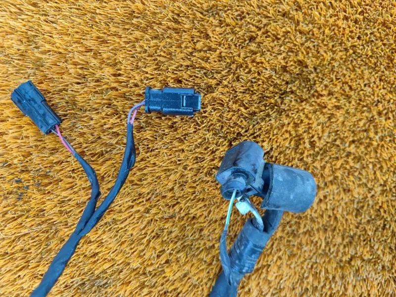 Клемма аккумулятора