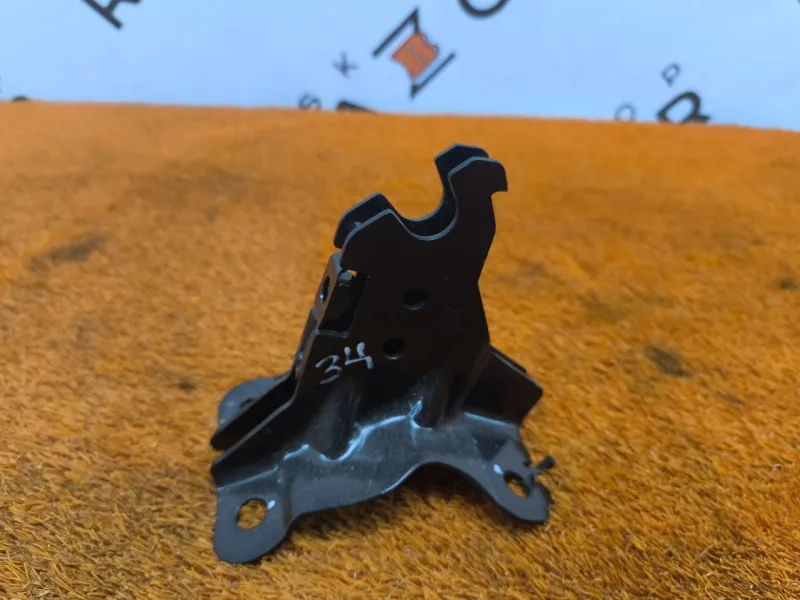 Крепление сиденья