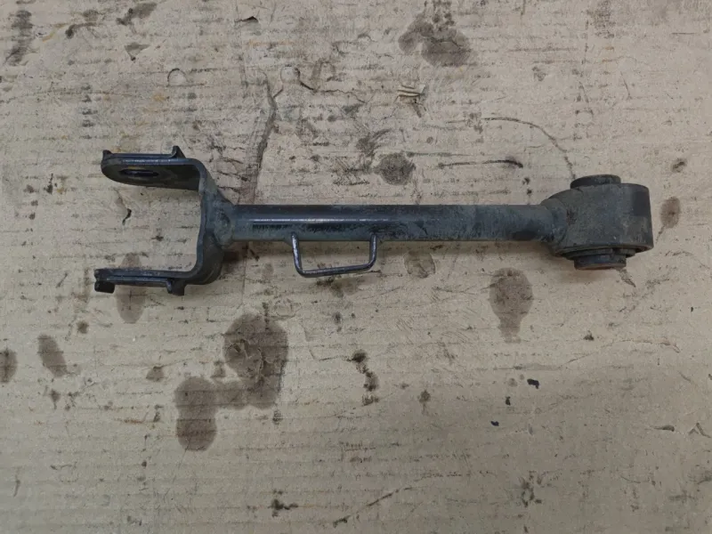 Рычаг подвески