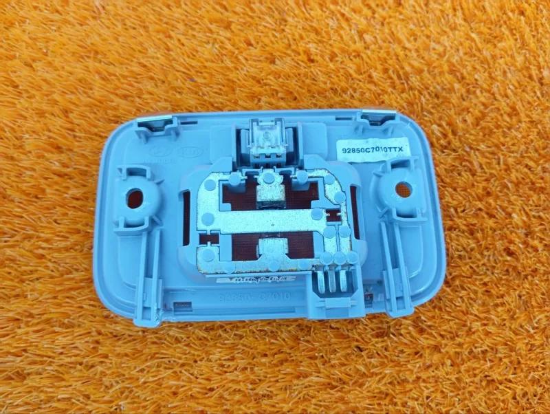 Плафон салона