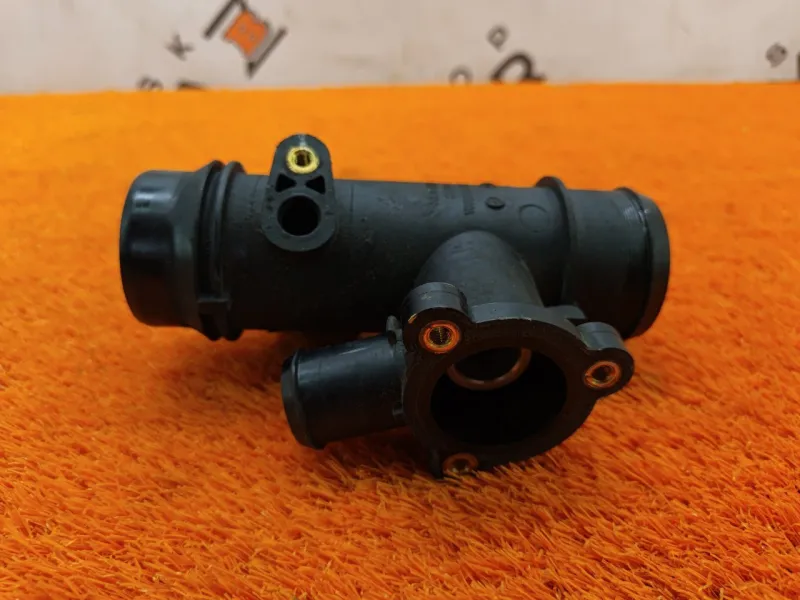 Патрубок интеркулера