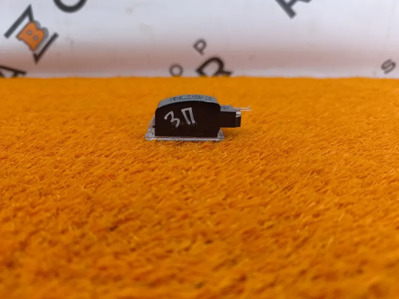 Плафон подсветки багажника