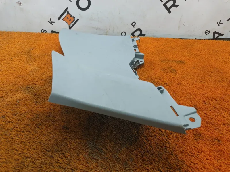 Накладка на стойку кузова