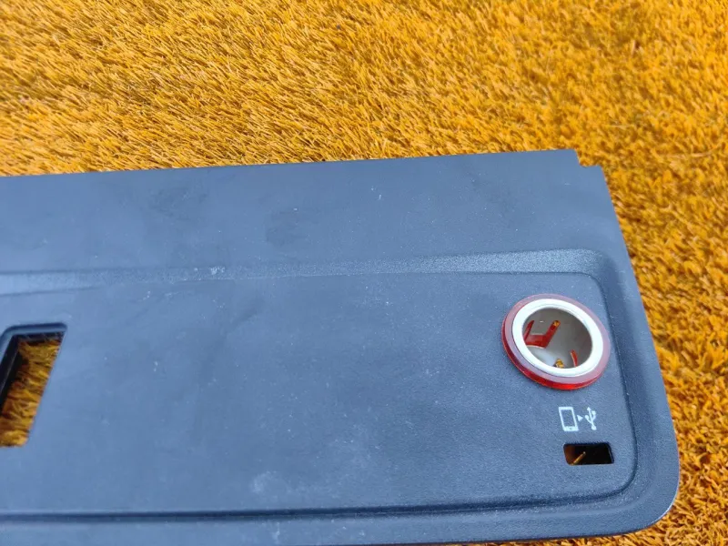 Накладка центральной консоли