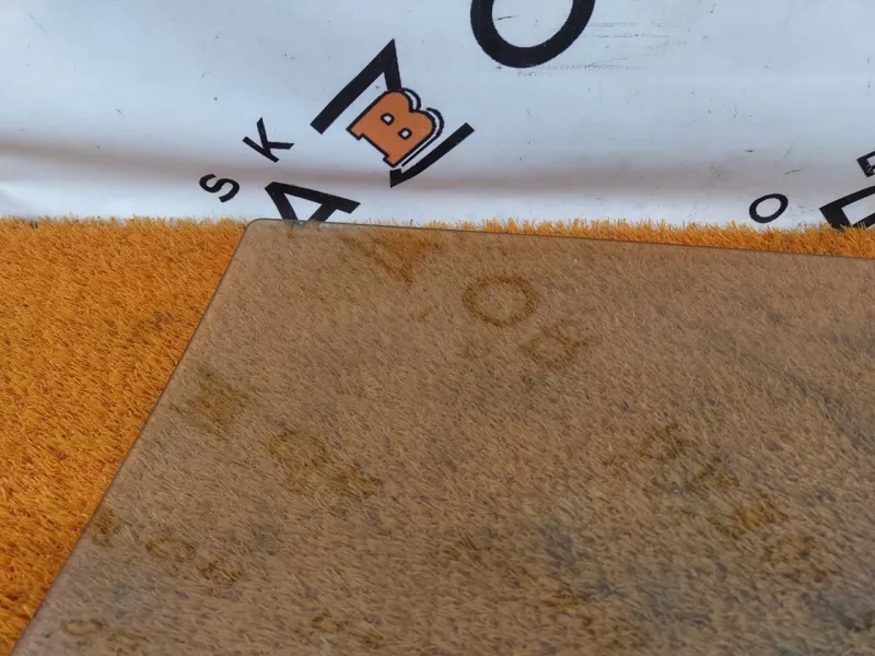 Стекло двери