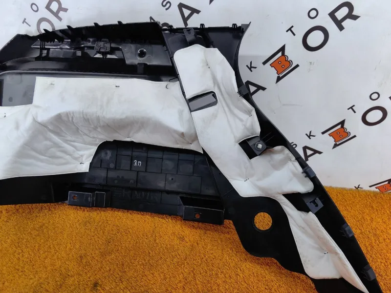 Обшивка багажника