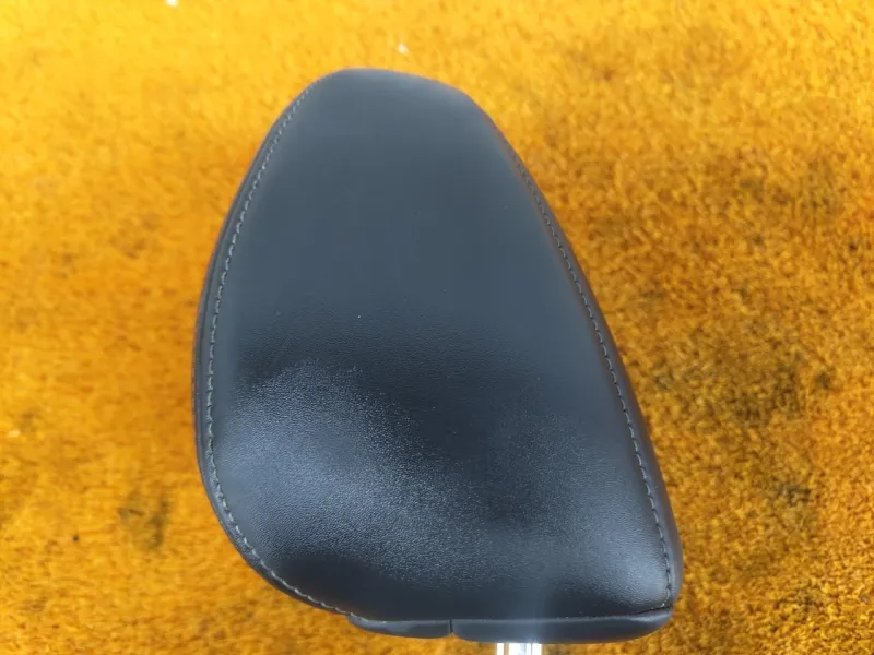 Подголовник сиденья