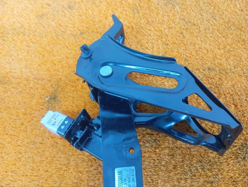 Педаль тормоза