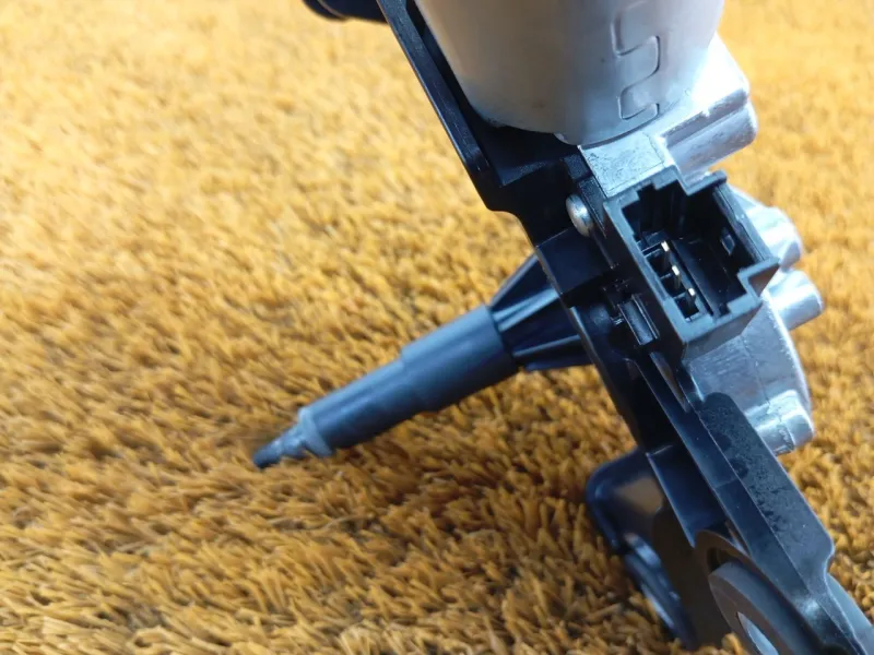 Мотор стеклоочистителя