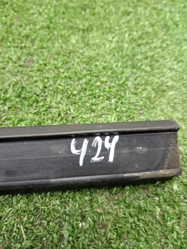 Уплотнитель стекла двери