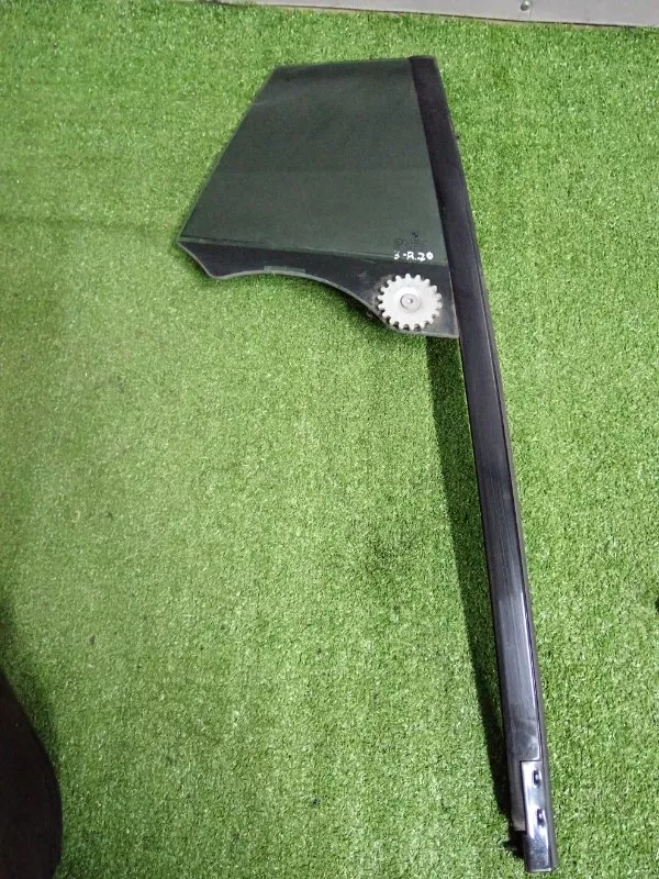 Форточка двери