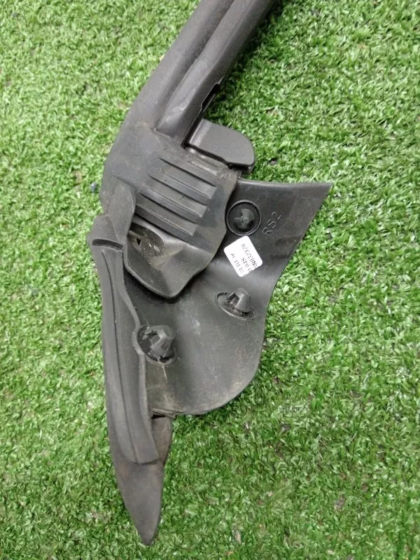 Уплотнитель стекла двери