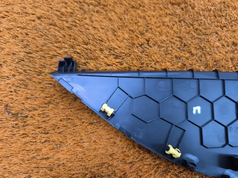 Накладка на торпедо