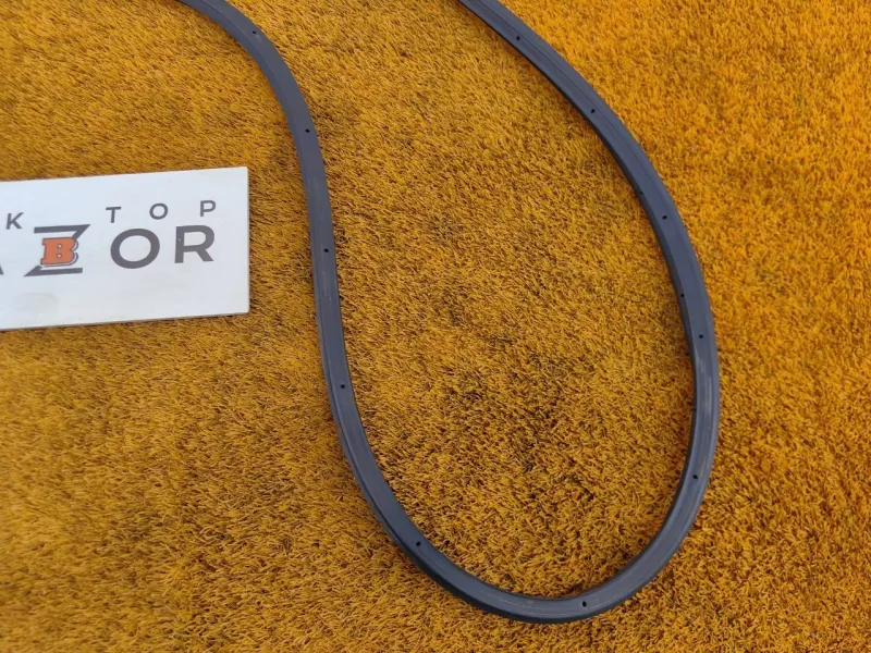 Уплотнитель двери