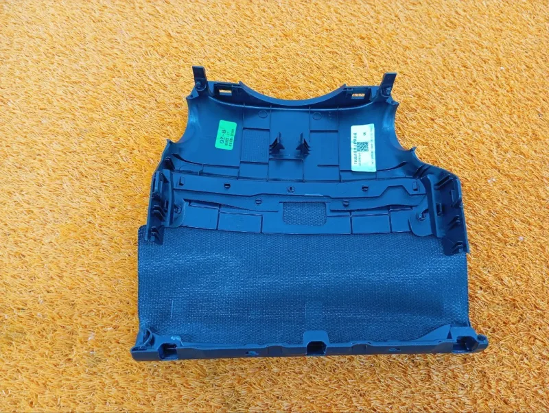 Кожух рулевой колонки