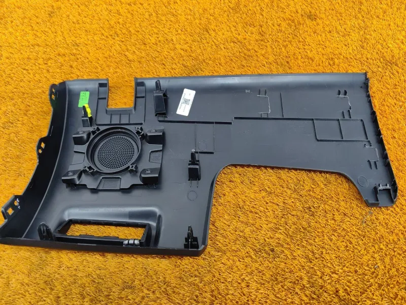 Накладка на торпедо