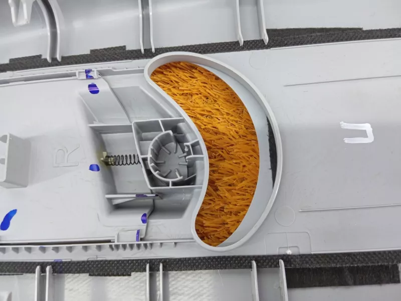 Обшивка центральной стойки