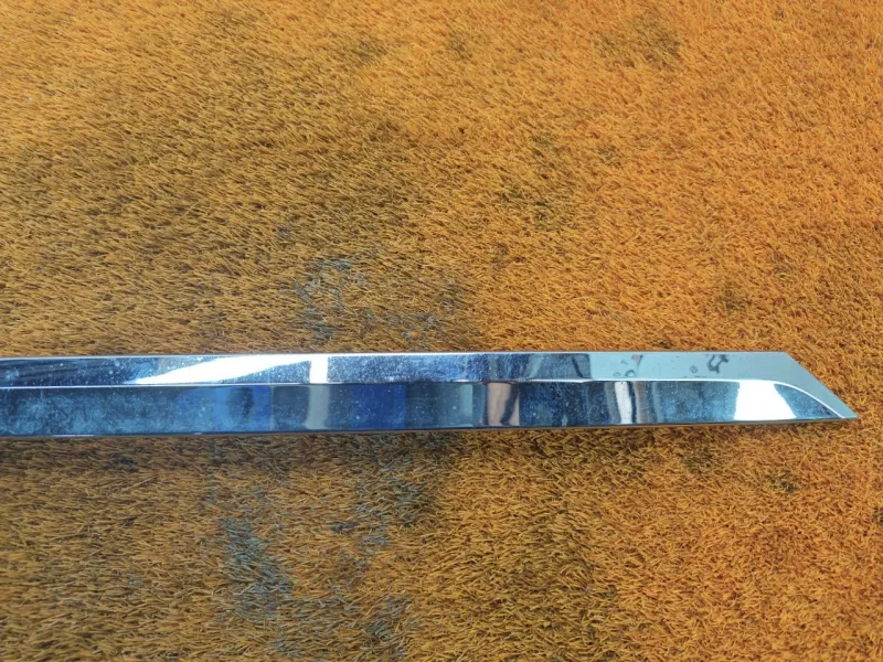 Накладка крышки багажника