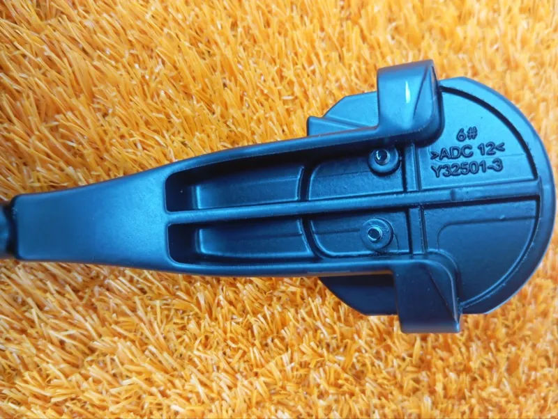 Зеркало заднего вида