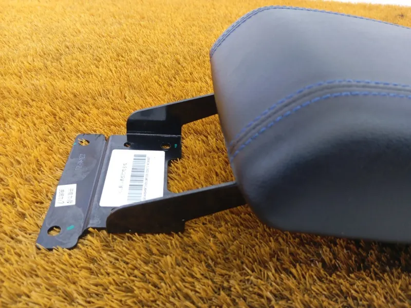 Подлокотник