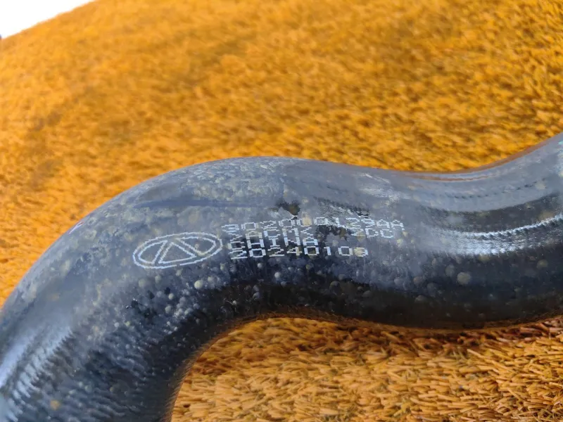 Патрубок интеркулера