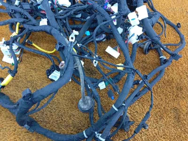 Проводка салона