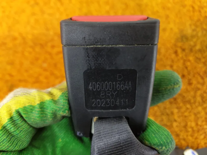 Ответная часть ремня безопасности Chery Tiggo 7 PRO 2023 406000166AA SQRE4T15C, задняя правая