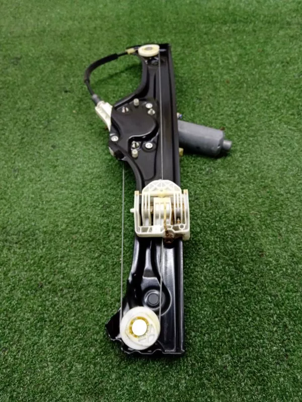 Стеклоподъемник BMW X5 2007 51357166382 E70, задний правый