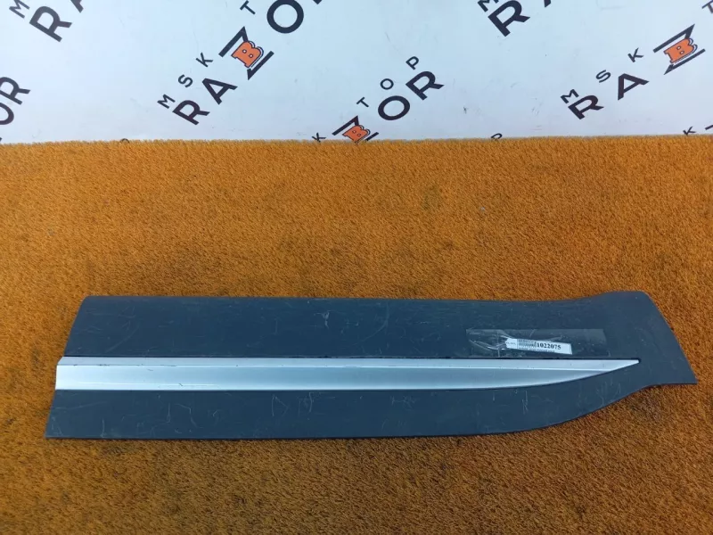 Молдинг двери