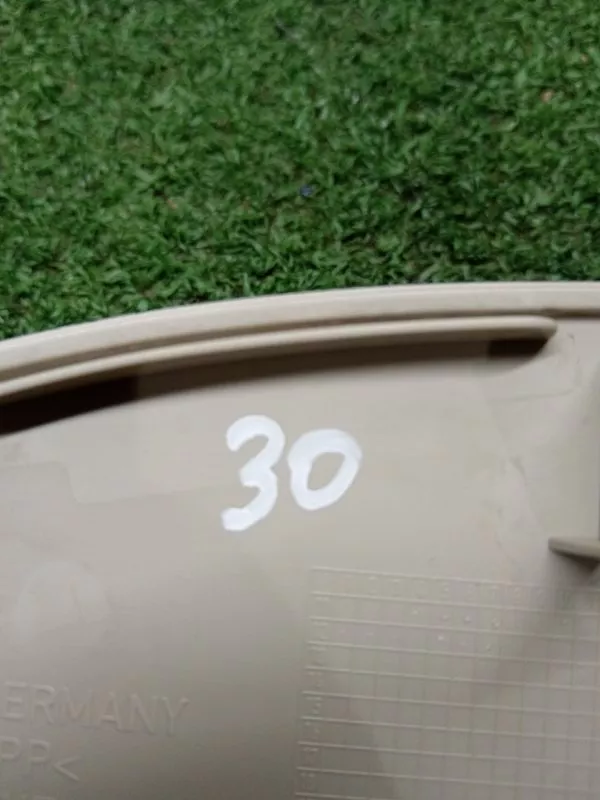 Накладка замка багажника