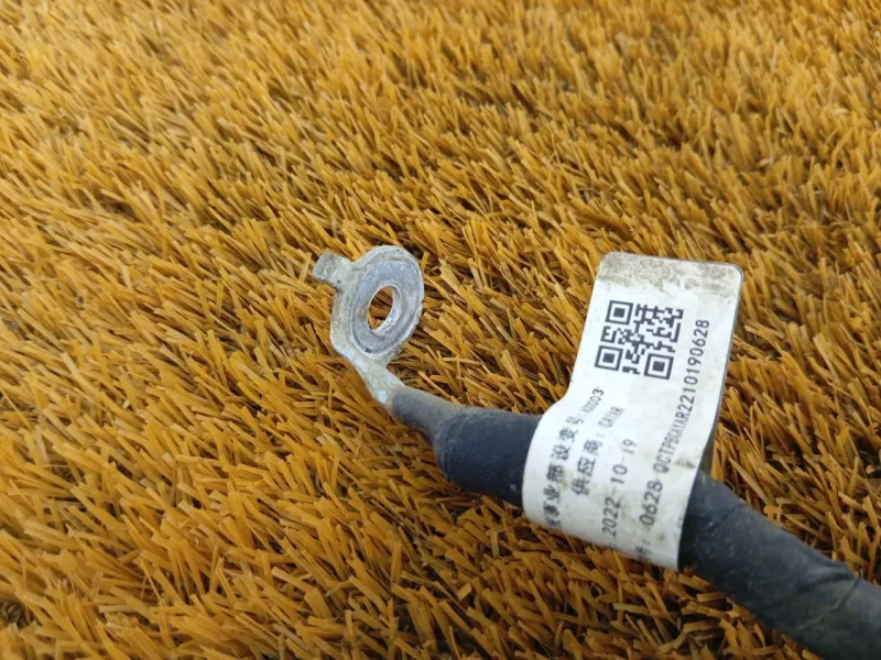 Клемма аккумулятор