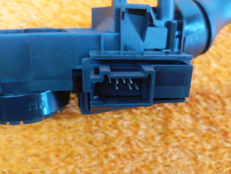 Подрулевой переключатель