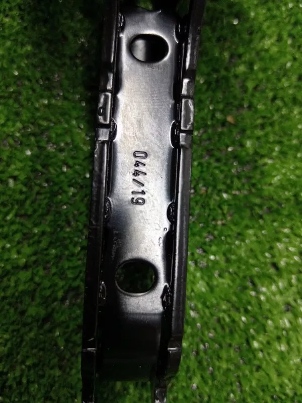 Крепление сиденья