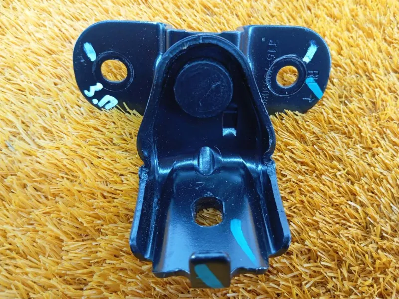 Крепление сиденья