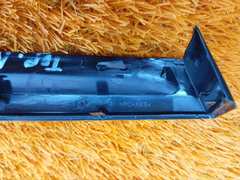 Накладка торпедо декоративная