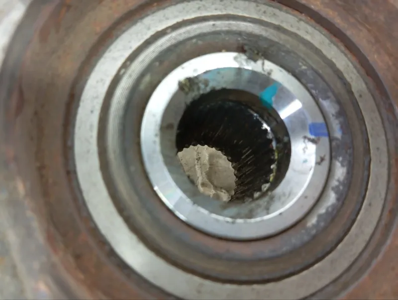 Кулак поворотный