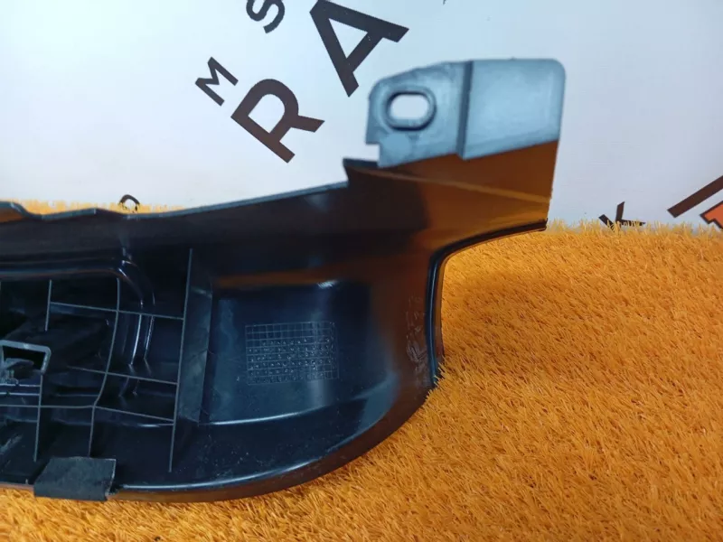 Накладка замка багажника