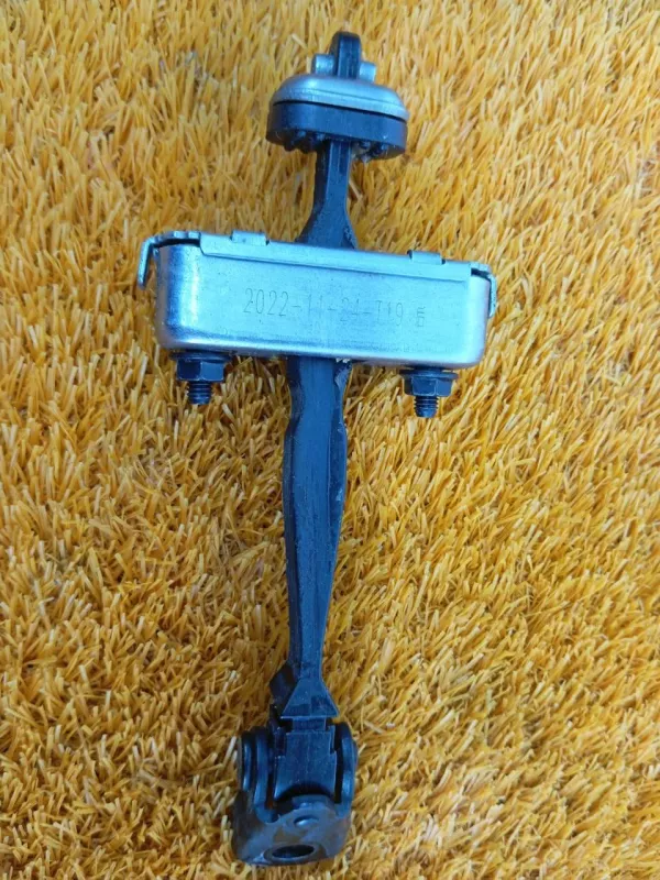 Ограничитель двери