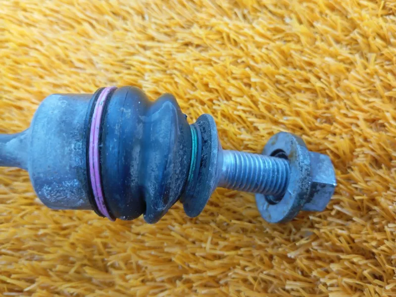 Стойка стабилизатора