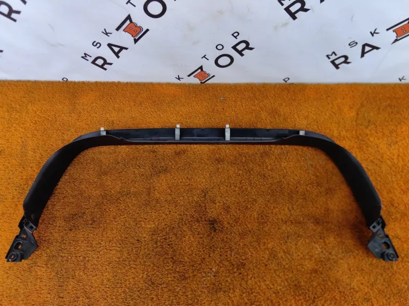 Обшивка двери багажника