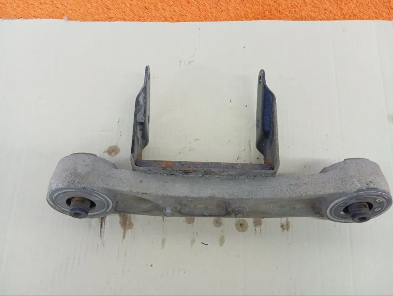 Кронштейн редуктора