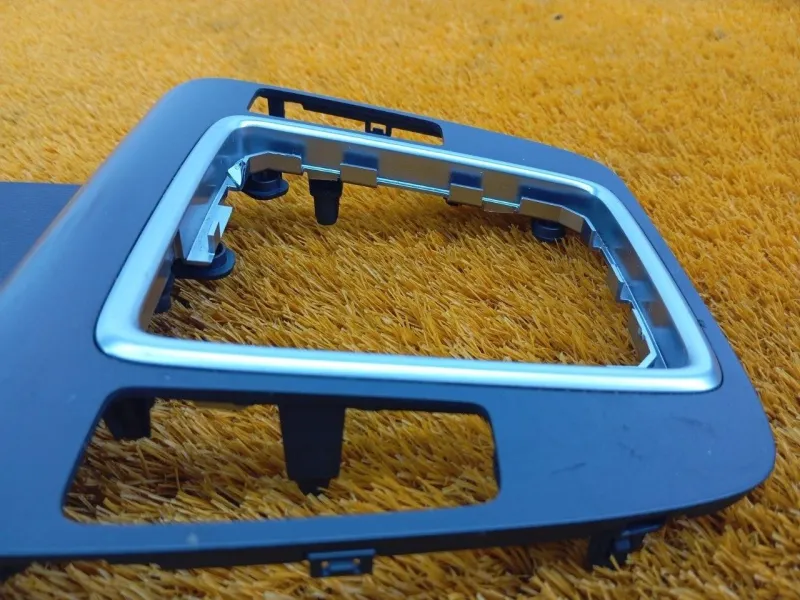 Накладка центральной консоли