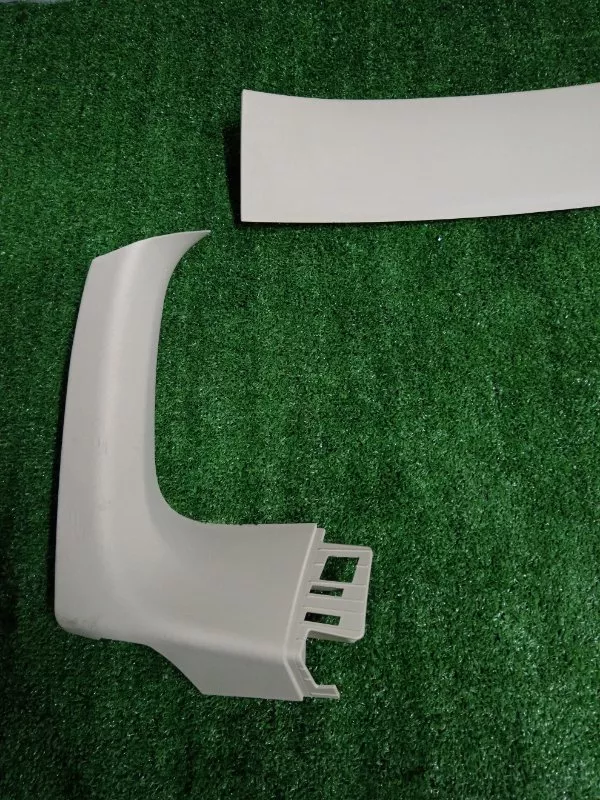 Обшивка двери багажника