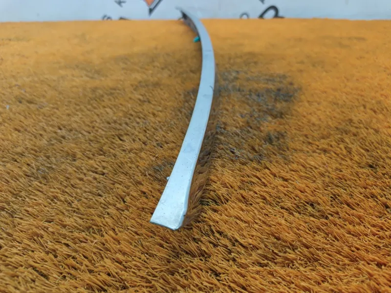 Накладка крышки багажника