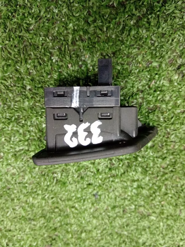 Кнопка стеклоподъемника