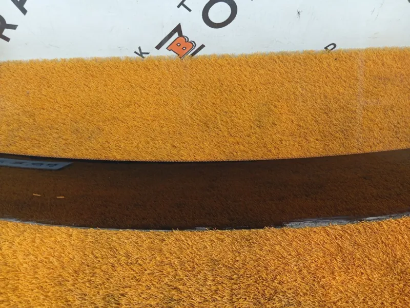 Стекло лобовое