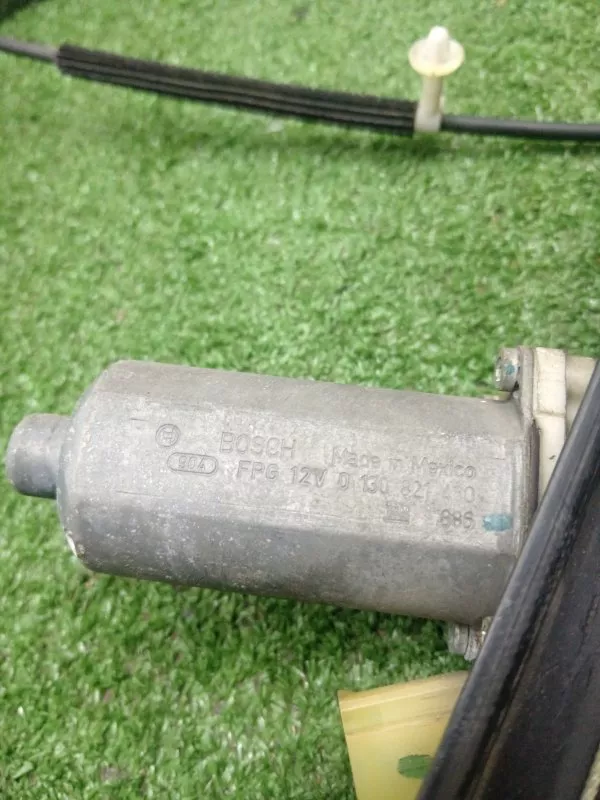 Стеклоподъемник BMW X5 2008 51337166379 E70, передний левый