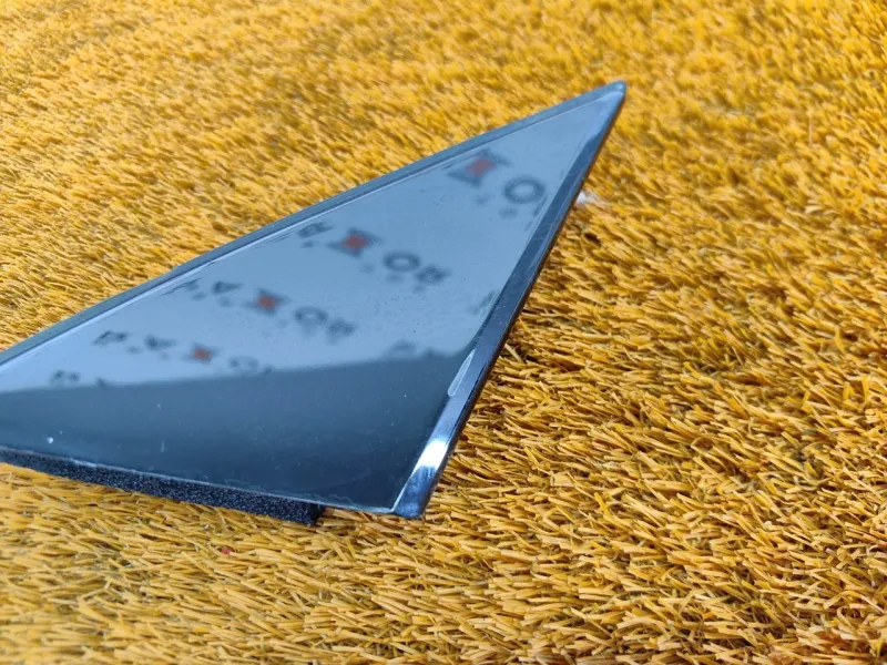 Молдинг двери