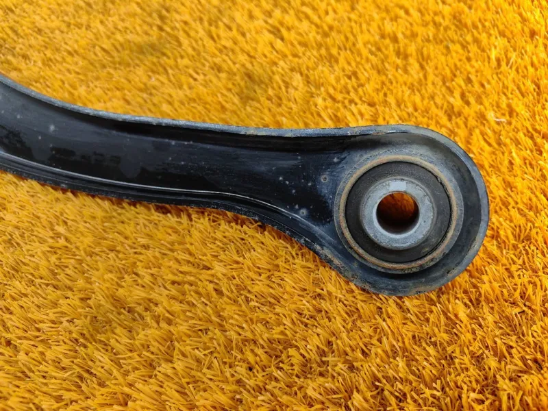 Рычаг подвески