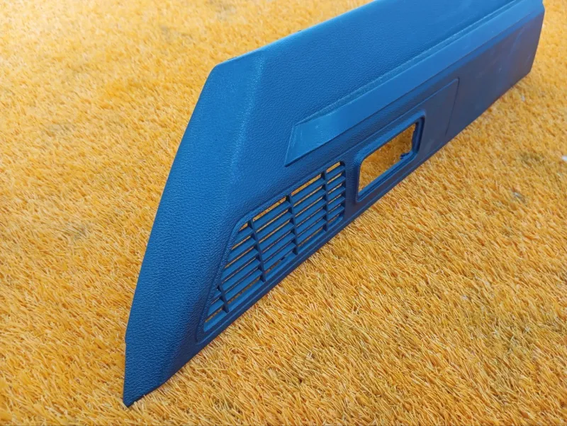 Обшивка багажника